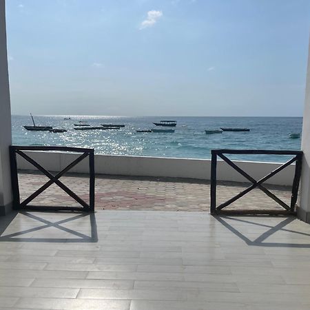 Amazing Zanzibar Beach Hotel Нунгві Екстер'єр фото