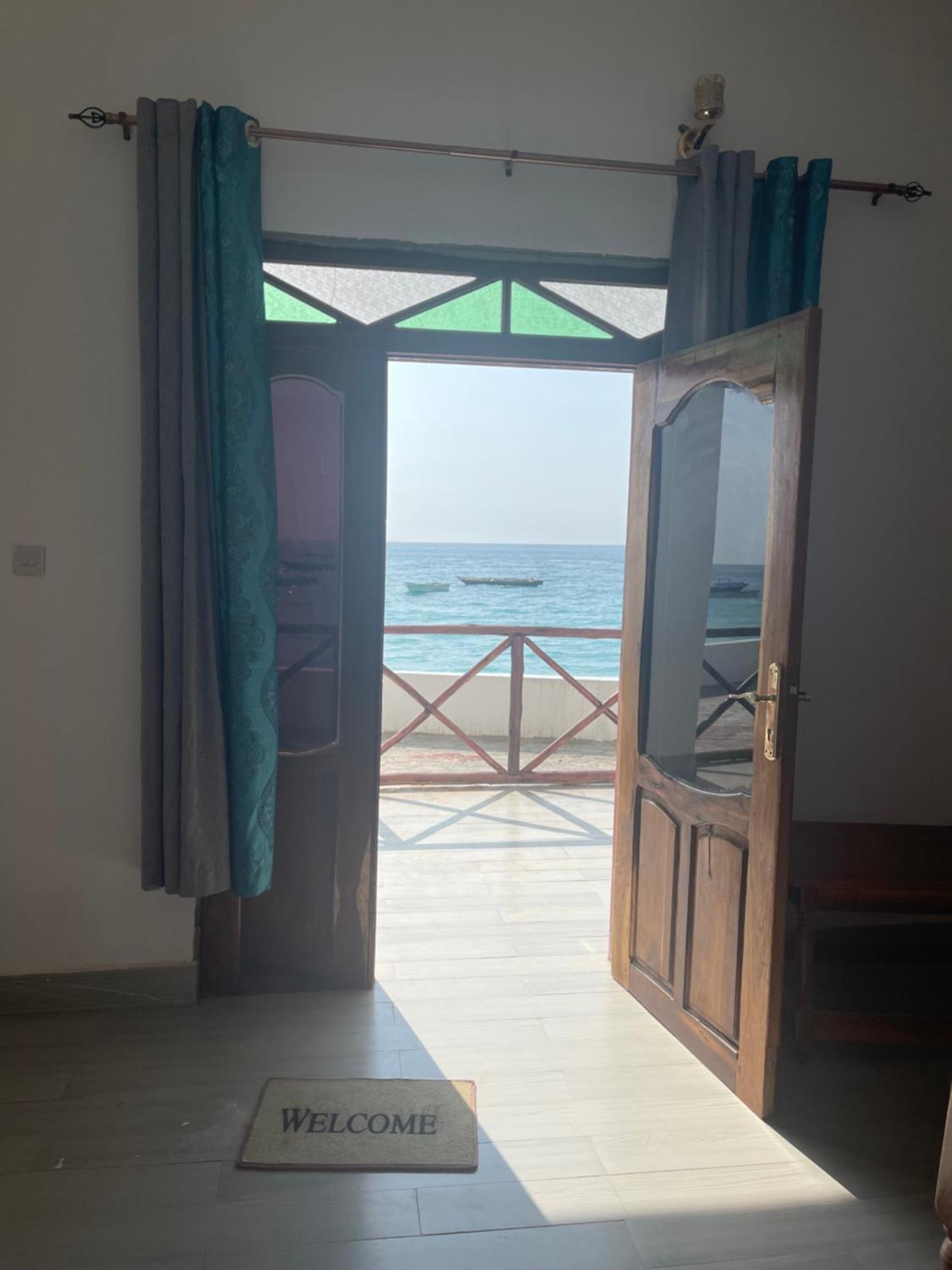 Amazing Zanzibar Beach Hotel Нунгві Екстер'єр фото