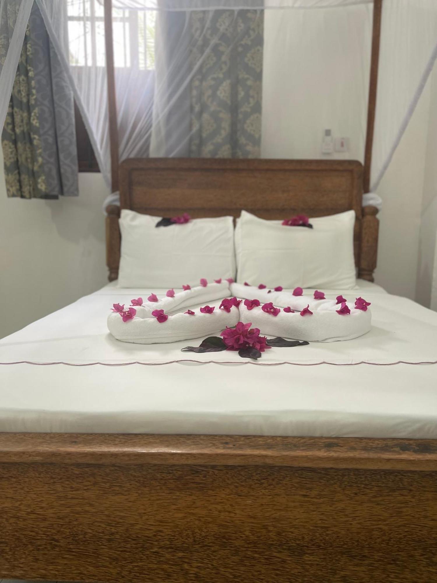 Amazing Zanzibar Beach Hotel Нунгві Екстер'єр фото